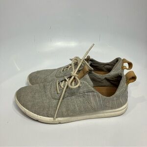 Tom’s sneakers gray size 7.5‎